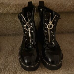 DKNY boots size 8